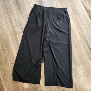Athleta wide leg crop pants